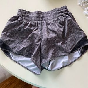 LULULEMON hotty hot shorts 4”